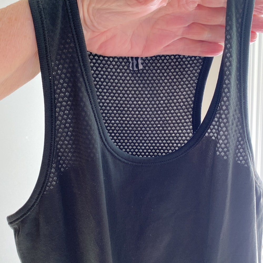 Sweaty Betty Green Stretchy Tank Top w MEASUREMENTS Sz Small - Picture 9 of 9